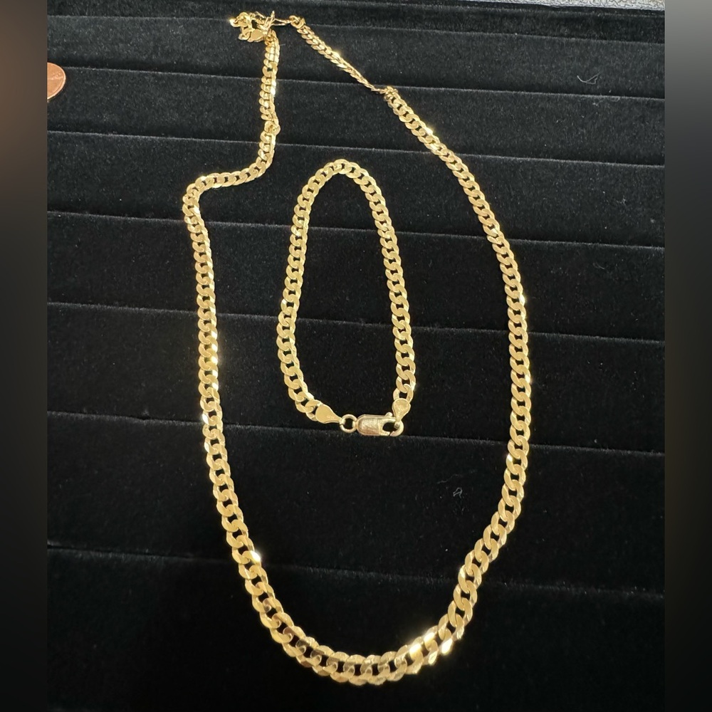 14k Yellow Gold 5mm Flat curb chain 20 inches and 7 inch bracelet